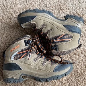 Toddler boys hiking boots